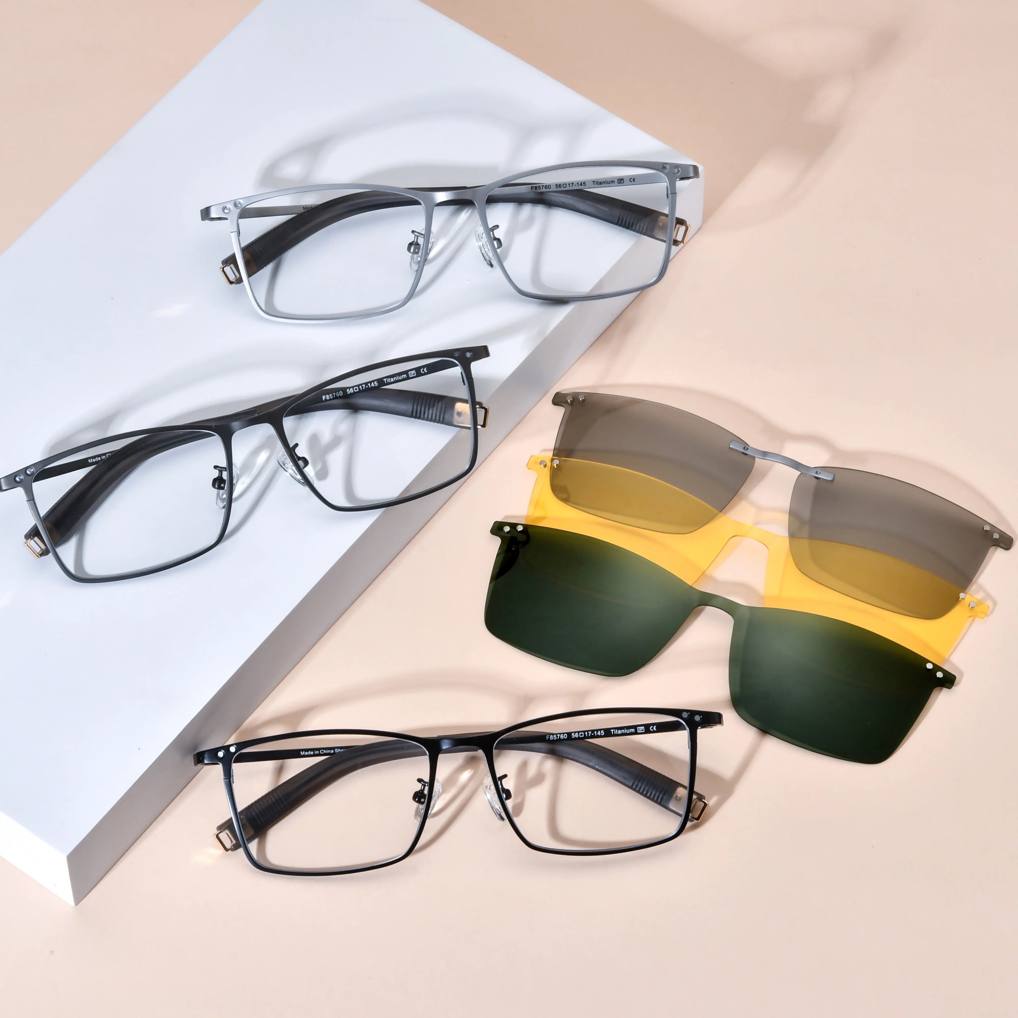 Square Glasses LE0782 - With Clip On Sunglasses detail image